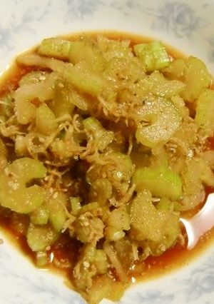 セロリのキムチ胡麻和え-レシピのメイン写真