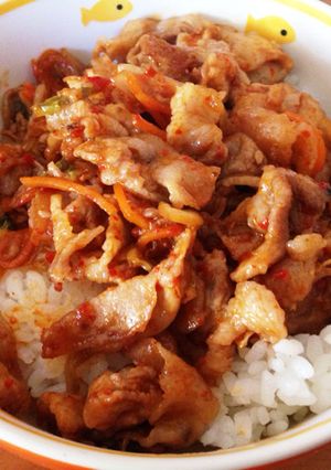 簡単!豚キムチ丼-レシピのメイン写真