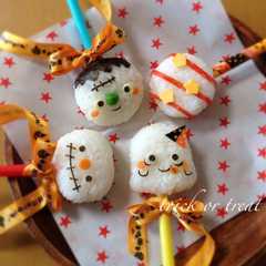 รูปของ 簡単☆ロリポップ風ハロウィンおにぎり
