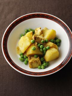 じゃがいもと鶏肉とグリンピースのカレー煮-レシピのメイン写真