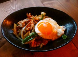 豚肉と野菜のカレー炒め☆目玉焼き添え♪-レシピのメイン写真