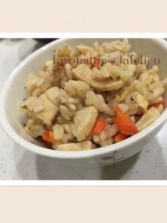 お吸い物で簡単☆松茸風味の炊き込みご飯♫-レシピのメイン写真