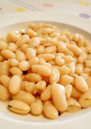 【つけ合わせに】白インゲン豆の煮込み-レシピのメイン写真