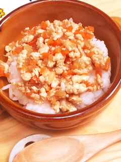 子どもご飯に☆野菜たっぷり鶏そぼろ丼-レシピのメイン写真