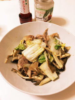 白菜と豚肉のココナッツオイル炒め-レシピのメイン写真