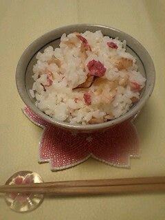 桜と干物の春色混ぜご飯♪-レシピのメイン写真