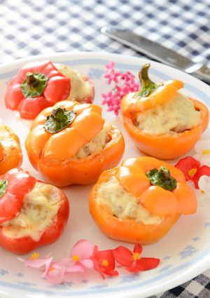 フルーツパプリカ セニョリータの肉詰め-レシピのメイン写真