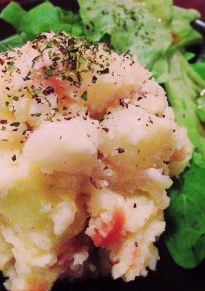 ブルーチーズといぶりがっこのポテトサラダ-レシピのメイン写真