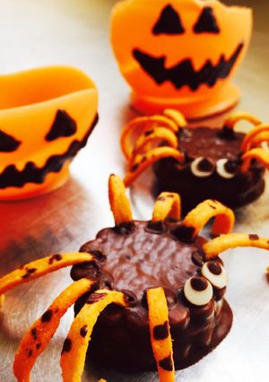 ハロウィン簡単チョコパイのスパイダー-レシピのメイン写真
