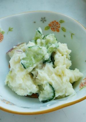 子供が大好き☆りんご入りポテトサラダ-レシピのメイン写真