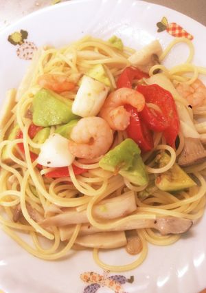 アボカドとエリンギのオイル系パスタ-レシピのメイン写真
