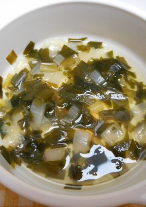 離乳食後期　ニラのお味噌汁-レシピのメイン写真