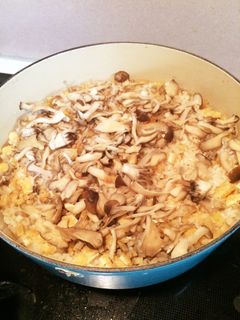 お鍋で炊く香り豊かなきのこご飯-レシピのメイン写真