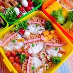 รูปของ 簡単☆フレーフレー☆応援そぼろご飯くん
