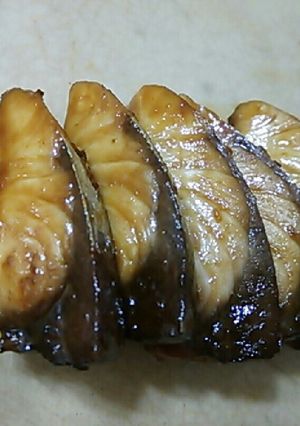 簡単♪余った刺身と蒲焼きのタレで照り焼き-レシピのメイン写真