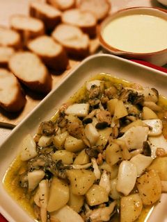 アヒージョでチーズフォンデュ-レシピのメイン写真