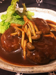 煮込みハンバーグのソース〈覚え書〉-レシピのメイン写真