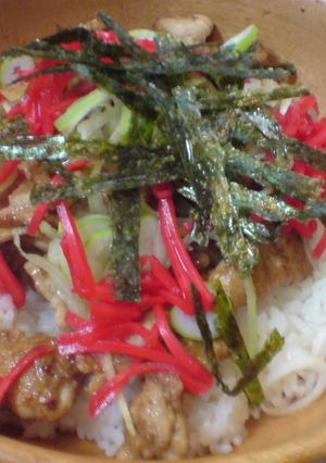 簡単！ガッツリ！納豆！豚しょうが焼き丼♪-レシピのメイン写真