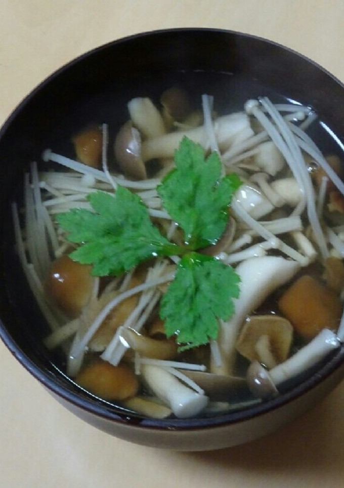 きのこたっぷり♪簡単きのこ汁-レシピのメイン写真