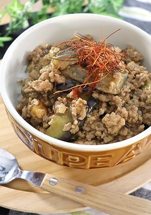 食欲そそる旨辛レシピ！麻婆ナス丼-レシピのメイン写真