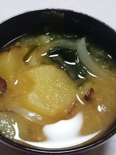 さつまいもの味噌汁-レシピのメイン写真