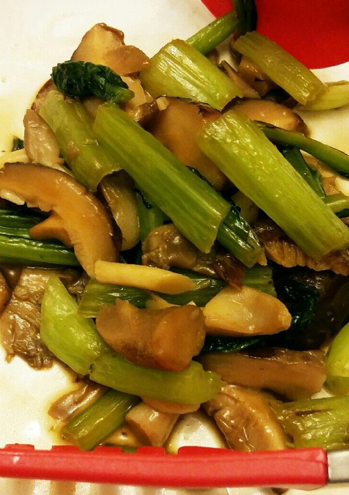 青菜とキノコだけで作る美味しいおかず-レシピのメイン写真