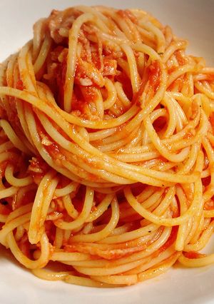 簡単刻みベーコンのトマトソーススパゲティ-レシピのメイン写真