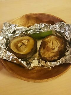 秋です。大きな椎茸のバター焼き-レシピのメイン写真