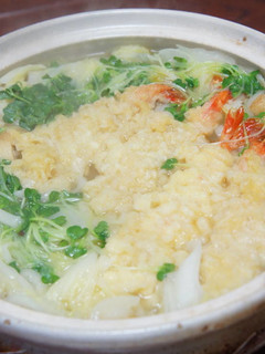 土鍋で、えび天と白菜の煮込みうどん-レシピのメイン写真
