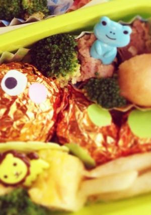 簡単工作ヘビ弁当！動物園に遠足キャラ弁-レシピのメイン写真
