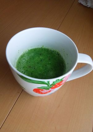 朝食におやつに☆水菜とりんごスムージー-レシピのメイン写真