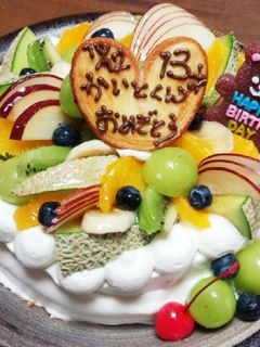 フルーツたっぷりバースデーケーキ-レシピのメイン写真