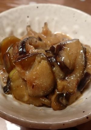 アケビの皮と茄子の油炒め味噌煮・激旨です-レシピのメイン写真