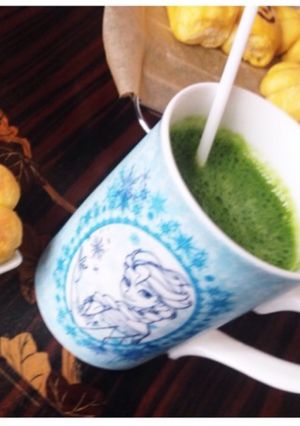 甘くて飲みやすい！健康グリーンスムージー-レシピのメイン写真