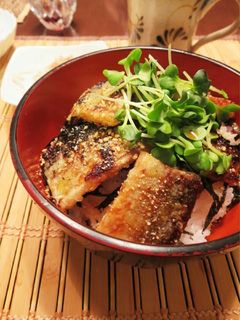 秋刀魚の蒲焼き丼-レシピのメイン写真