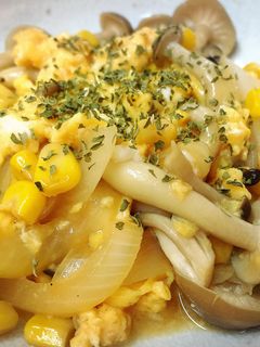 ☼しめじとコーンのバター醤油炒め♪卵入り-レシピのメイン写真