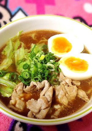 豚肉入り豚骨醤油ラーメン-レシピのメイン写真
