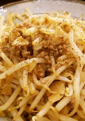 もやし炒め、にんにく醤油味。-レシピのメイン写真