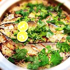 รูปของ 秋刀魚の土鍋炊き込みご飯