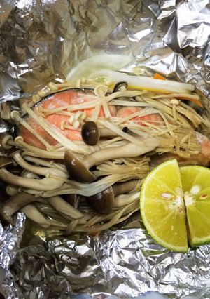 鮭ときのこのホイル焼き☆スダチ添え-レシピのメイン写真