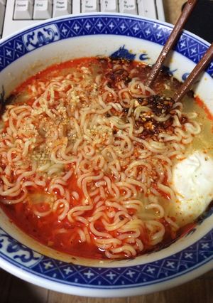 食べるラー油＋サッポロ一番塩＝神-レシピのメイン写真