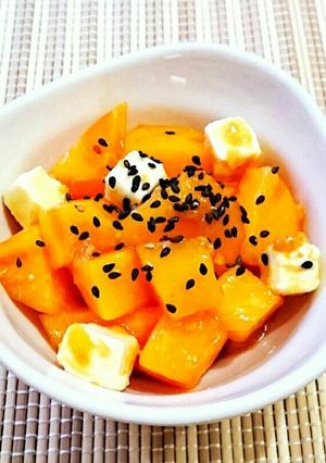 柿とクリチのメープル醤油糀和え-レシピのメイン写真