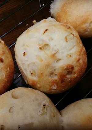 玉ねぎパン-レシピのメイン写真