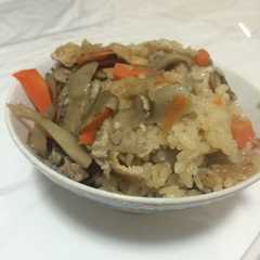 1人暮らしの炊き込みご飯(個食)-レシピのメイン写真