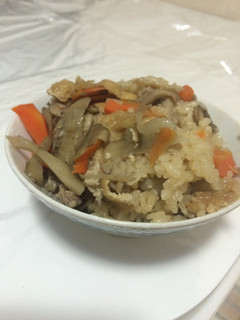 1人暮らしの炊き込みご飯(個食)-レシピのメイン写真
