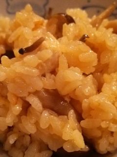 シメジと鶏肉の炊き込みご飯-レシピのメイン写真