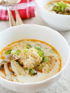 辛ウマ鶏団子の豆乳スープ-レシピのメイン写真