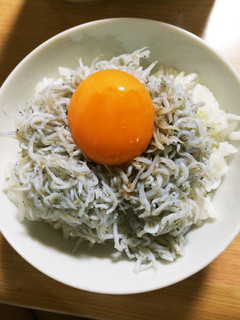 卵かけごはんinしらす-レシピのメイン写真