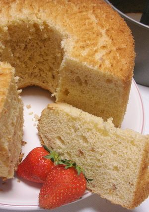 旬ないちごのシフォンケーキ☆-レシピのメイン写真