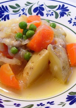 カラダと財布にやさしい鶏皮の肉じゃが-レシピのメイン写真